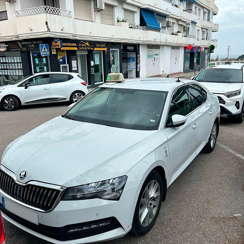 Taxi Nerja Málaga. Traslados al Aeropuerto de Málaga desde Nerja.
